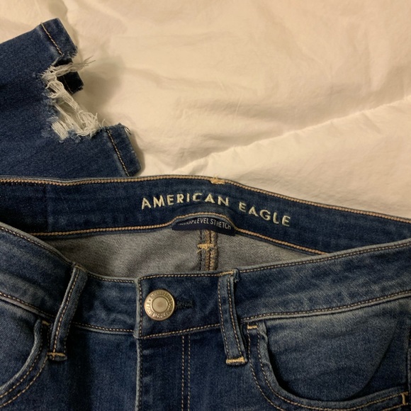 American Eagle distressed ankle cut jeans - Picture 1 of 4